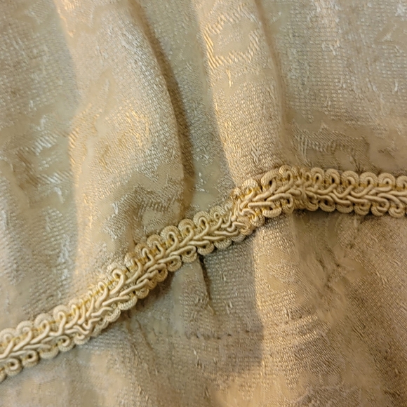 Ladies 2 PC Skirt Set - Picture 11 of 16